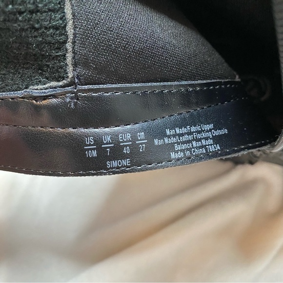 Life Stride Women's Simone Black Leather Almond Toe Booties - Picture 11 of 11